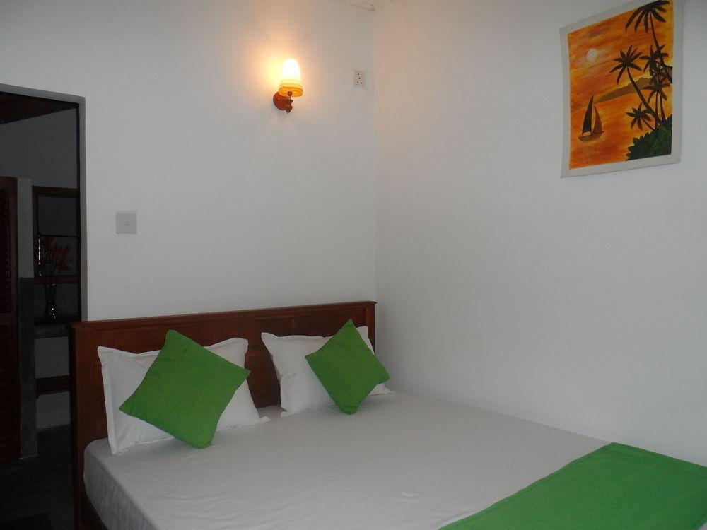 Summer Dew Villa Talpe Exterior foto